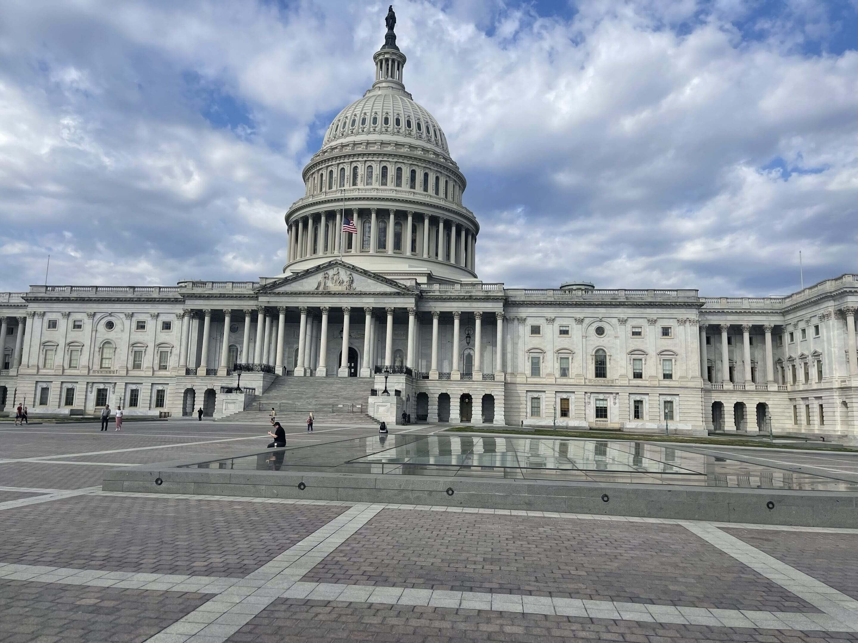 United States Capitol building with reflecting pool